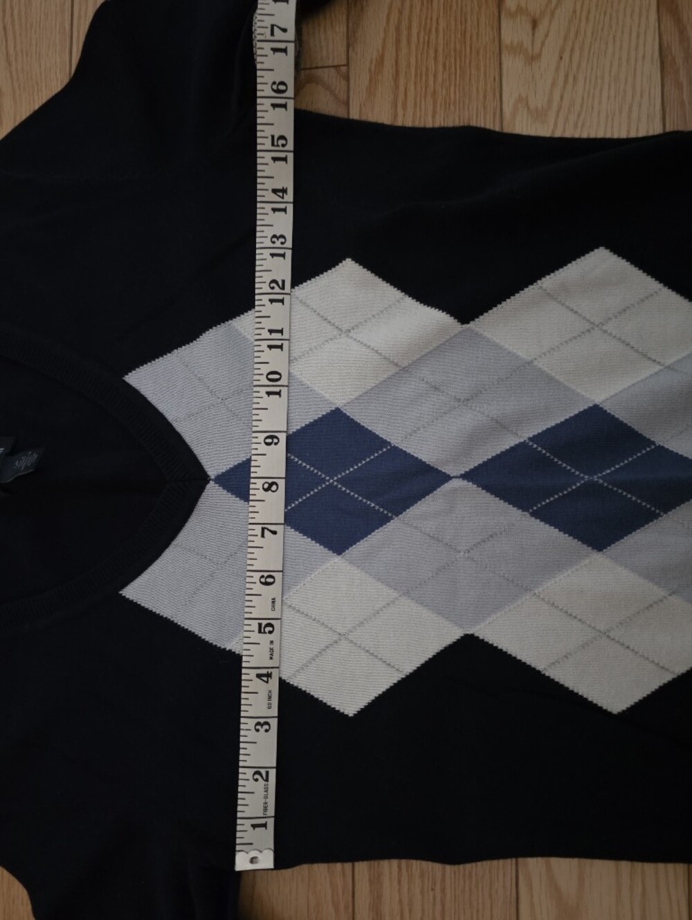 Tommy Hilfiger Blue V-Neck Argyle Pattern Sweater Small - Picture 7 of 9